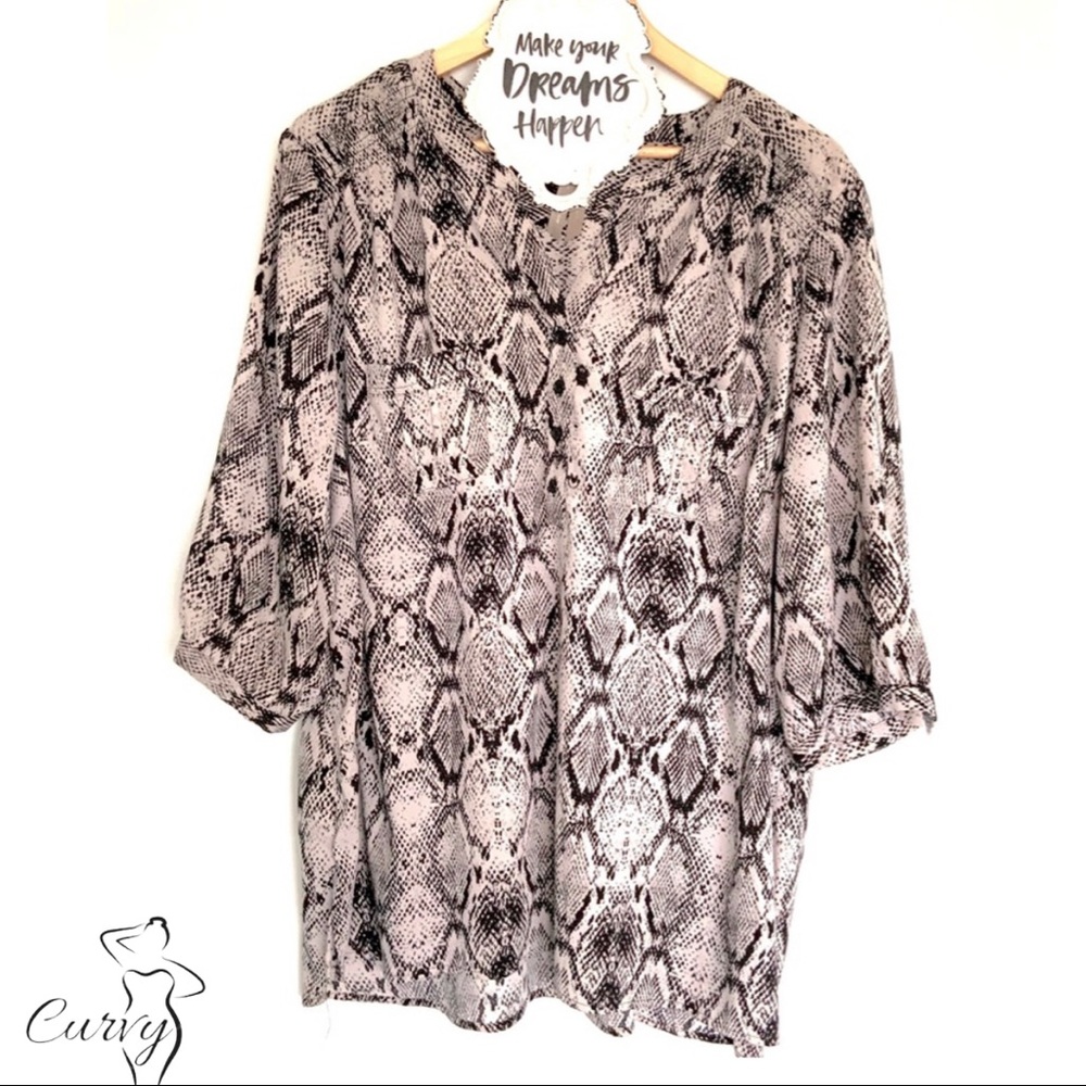 3/4 sleeve animal print top